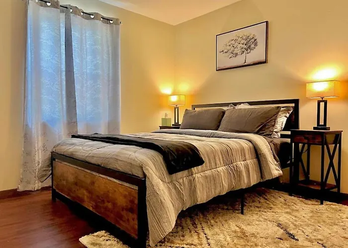 Apartment Quiet Cozy 2br Black Out Curtains *